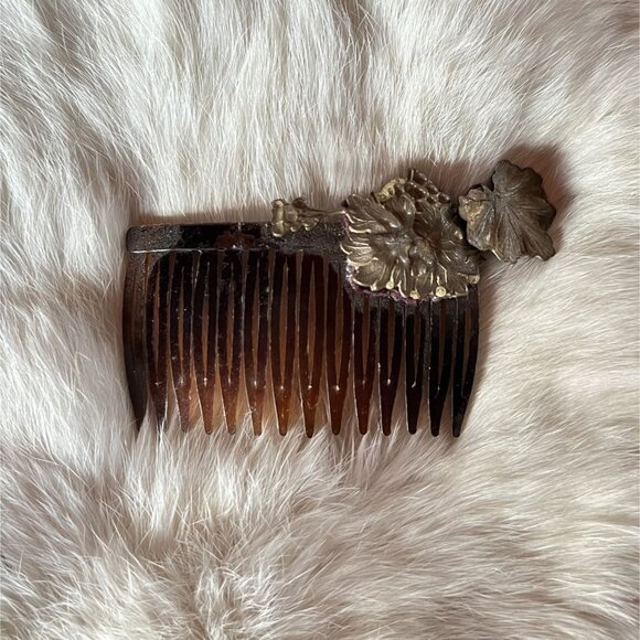 Vintage Accessories - Vintage Tortoise Hair Comb w Antique Brass Floral Ornament Art Deco Victoriana